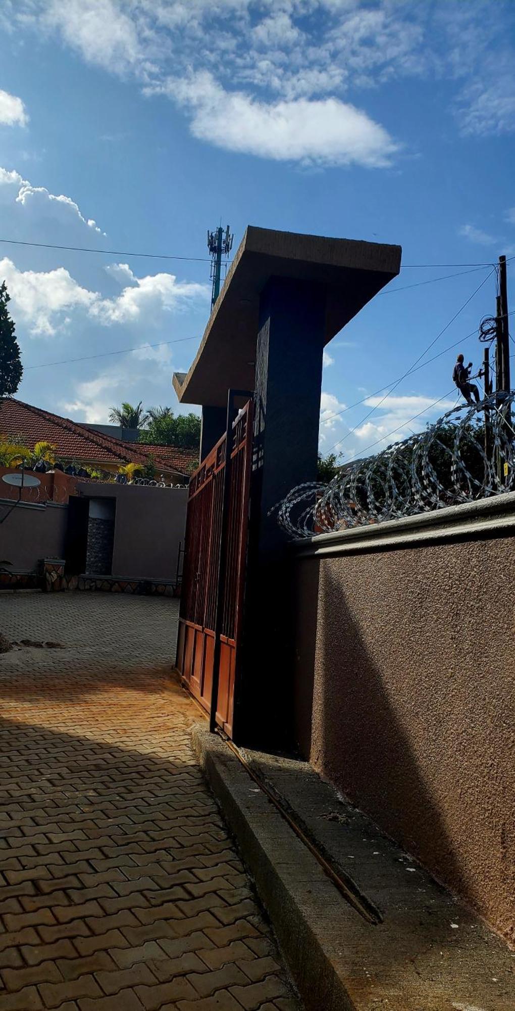 City Oasis With Free Wifi And Parking Namugongo Extérieur photo